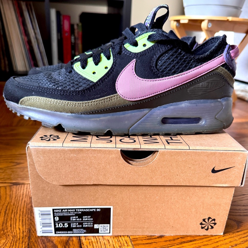 Nike Air Max Terrascape 90 Sneakers - Black and Pink